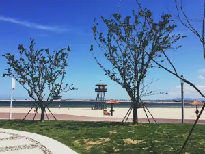 สวนสาธารณะริมหาดทราย美ซานเบย์