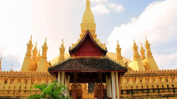 ทัวร์เวียงจันทน์เต็มวัน + ตลาดกลาง (ทัวร์ส่วนตัว)