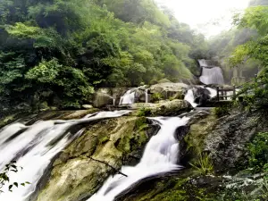 바이시엔/팔선 폭포담 관광단지