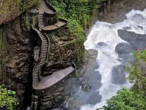 Double-decker Waterfalls Route