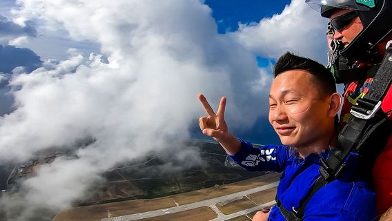 グアム スカイダイビング Trip Com