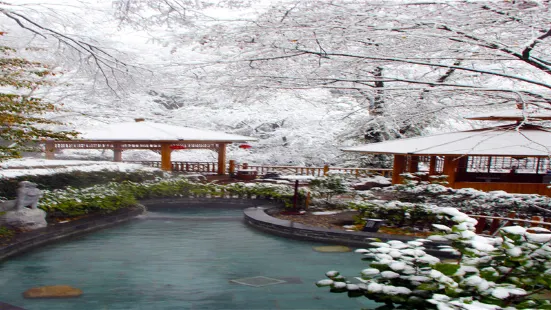 Huangshan Hot Springs