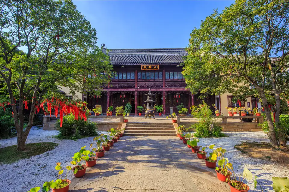 5_Plum Garden
