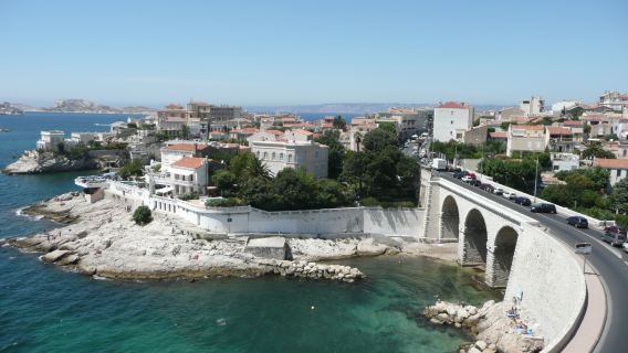 Les Baux-de-Provence, Pont du Gard, Avignon, dan Palais des Papes, Prancis : perjalanan satu hari