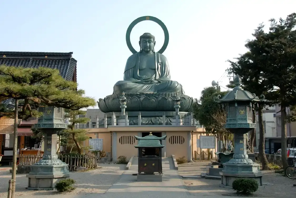 Hotels near Takaoka Great Buddha