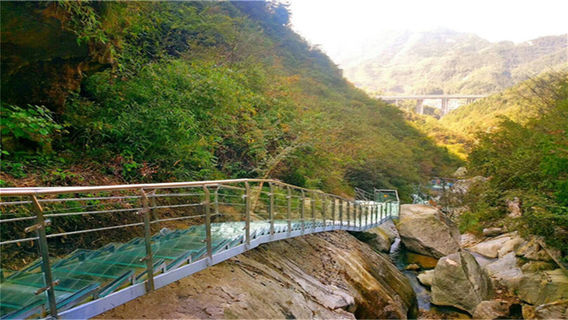 Pingjiang Bilongxia Sceneic Area