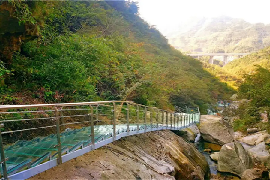 Pingjiang Bilongxia Sceneic Area