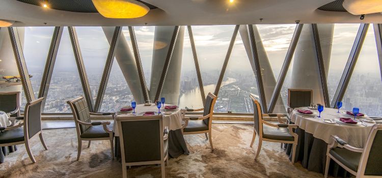 LUTECE French Revolving Restaurant