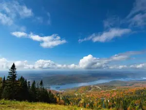 Laurentian Mountains Day Trip From Montreal