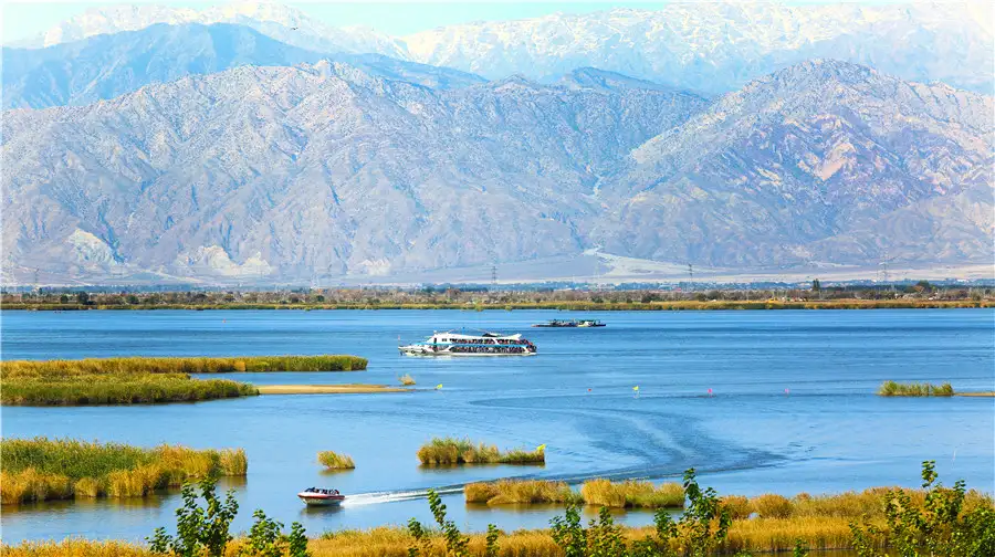 1_Sand Lake