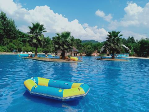Compare 5 airports near Pingxiang
