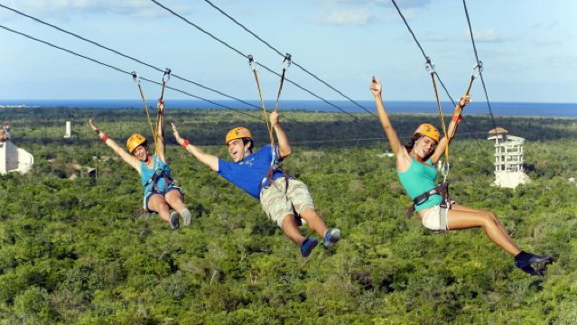 モーリシャス ラ・バリー・デイ・クールール自然公園 ワンデーツアー【専用車・4WD・ジップライン・吊り橋付き】
