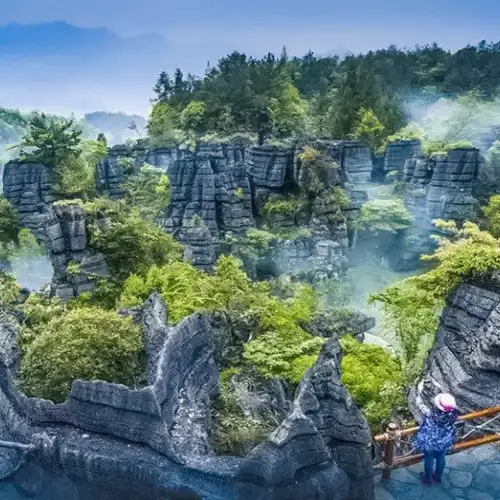 恩施梭布埡石林景區