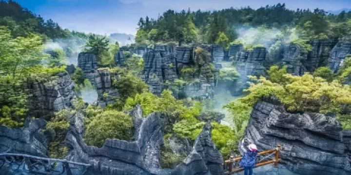 恩施梭布埡石林景區