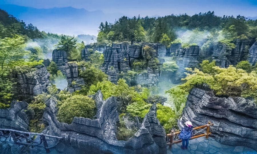 恩施梭布埡石林景區