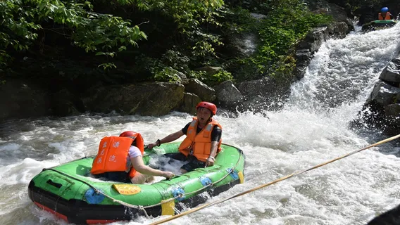 Panlong Creek Drifting