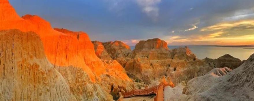 World Ghost Town Tourist Attraction