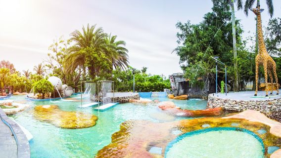 Lanyuewan Hot Spring