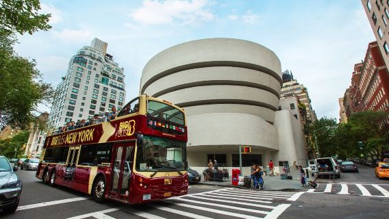 ローマBig Bus乗り降り自由の観光バス【ローマのランドマークを自由に探索/多言語音声ガイド/無料Wi-Fi完備/豪華オープンバス】