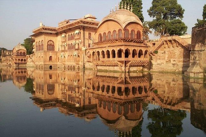 Full Day Fatehpur Sikri, Bharatpur and Deeg Palace Tour | Trip.com