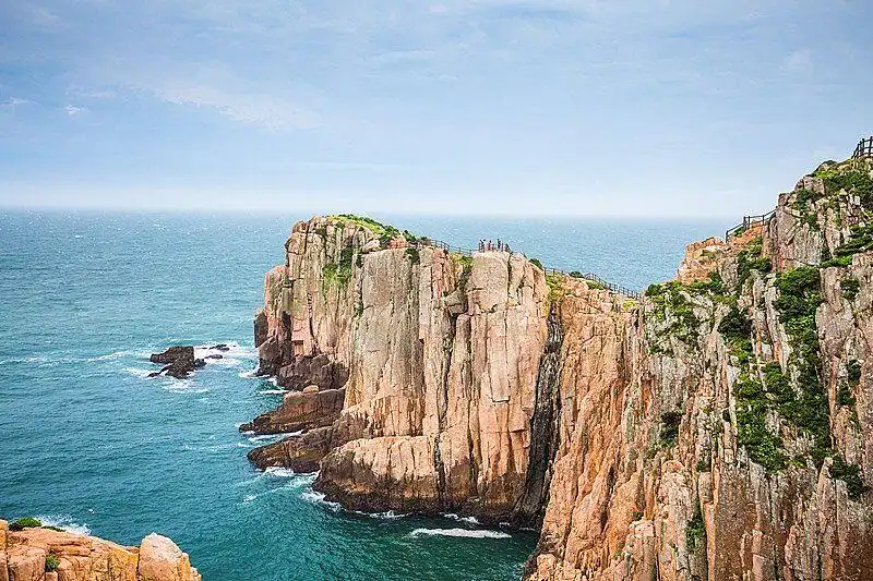 3_Dongya Cliff