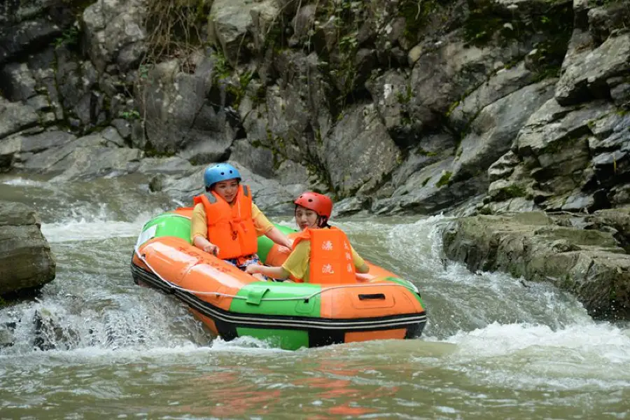 Tongshan Sun Creek Drifting