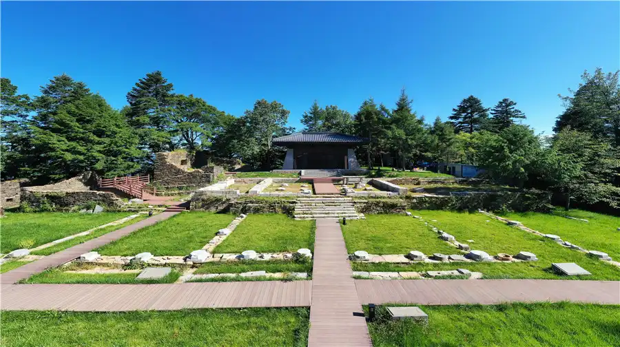 Hotels near Guigu Ridge Scenic Area