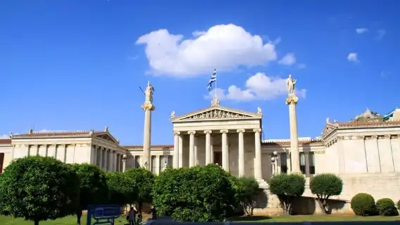 อะโครโพลิสกรีซ + จัตุรัสซินตักมา + อาคารรัฐสภา + ทัวร์สนามกีฬา Panathenaic ครึ่งวัน