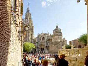Skip the Line: Toledo Cathedral Admission Ticket 