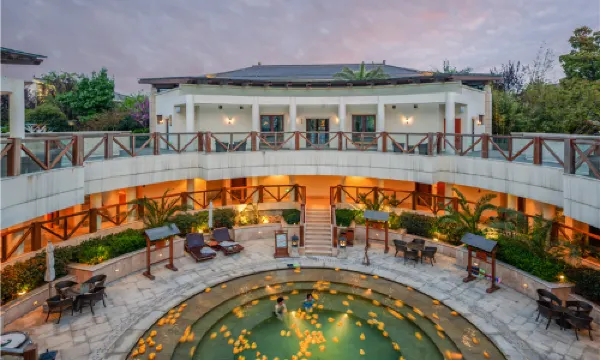 Suzhou Bay Wangyan Hot Spring