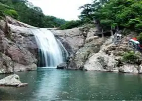 Pan'an Baizhang Pond