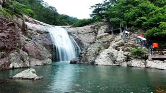 Pan'an Baizhang Pond