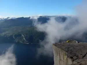 Guided hike to Pulpit Rock Preikestolen