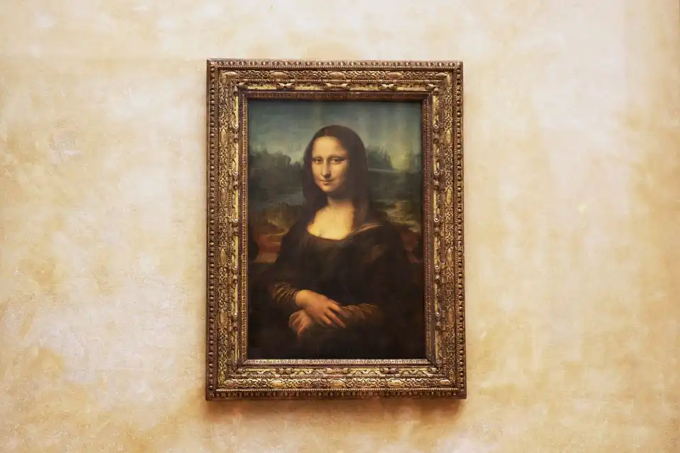 5_Louvre Museum
