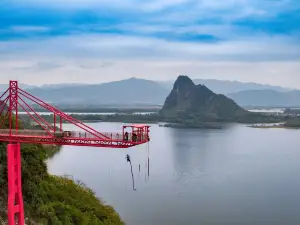Baojinggong Tourist Attraction