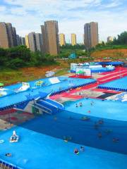 Shuishang Jianianhua Water Amusement Park (dongchentiyugongyuan)