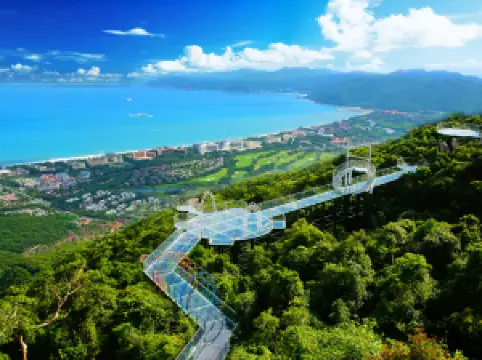 วนอุทยานป่าเขตร้อนอ่าวย่าหลง