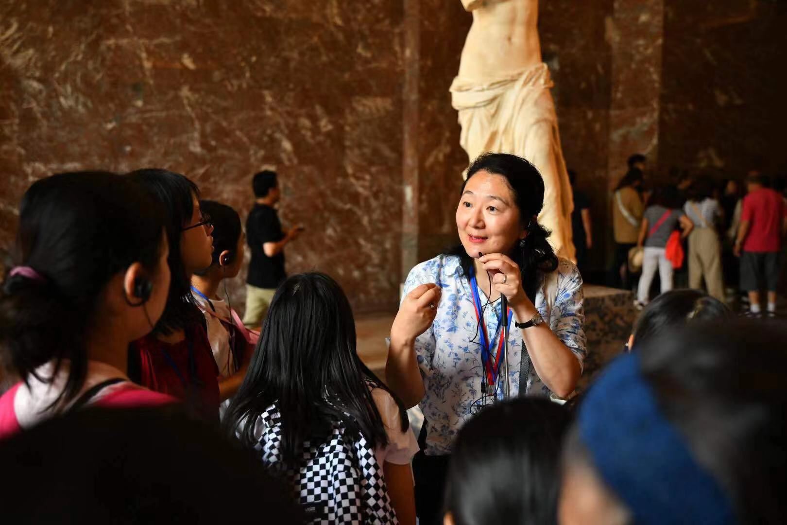 法國巴黎羅浮宮2小時中文講解半日遊博物館持證導遊可選6人小團