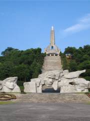 홍군의 장정이 상강 기념관을 돌파하다