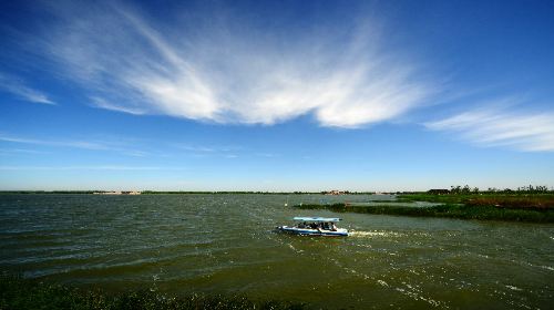 Hengshui Lake