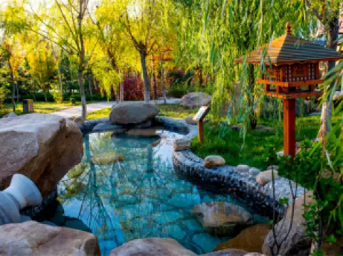 น้ําพุร้อนถังโป