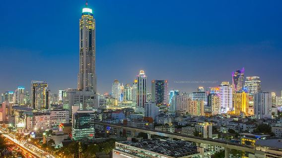 전망대가 있는 바이욕 스카이 호텔에서 저녁 식사