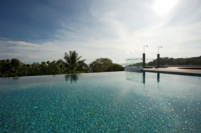 6 Pool-worthy Staycations in Singapore for all-year round Summer Fun!