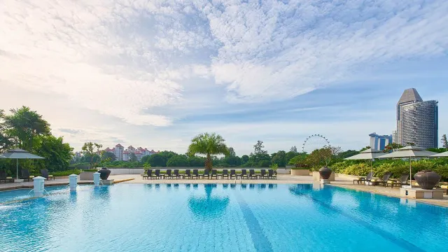 6 Pool-worthy Staycations in Singapore for all-year round Summer Fun!