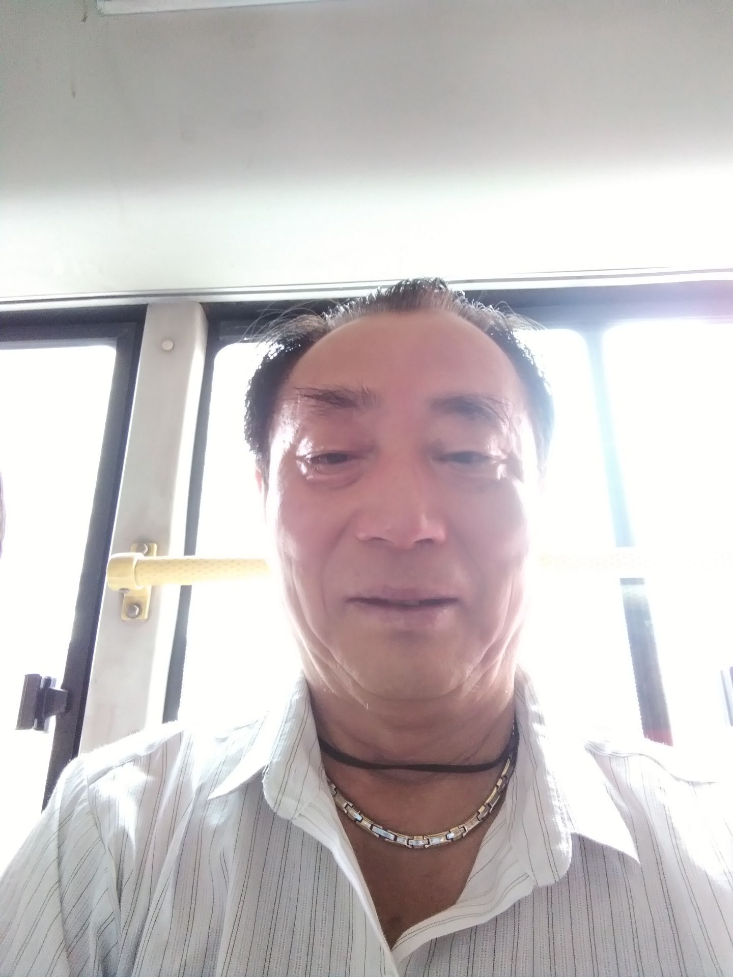 head-img