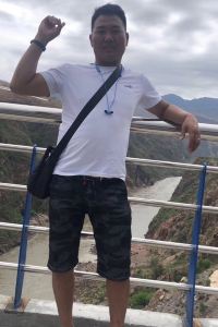 Shiheyuanfang  dahai 巍山巍瀾花園客棧優惠