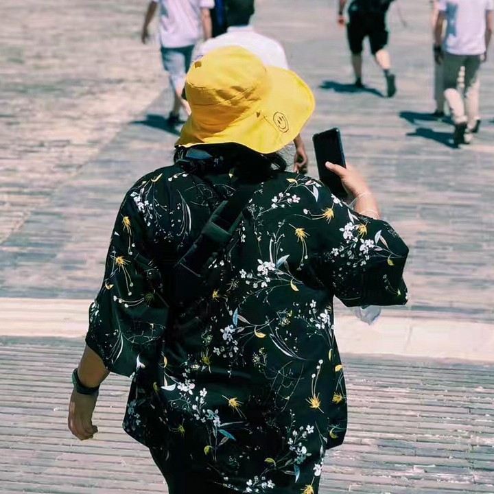 user-avatar