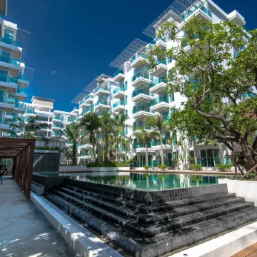 Fishermens Harbour Urban Resort