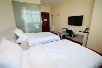 Cinda Hotel