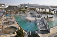 Ming Lake International Hot Spring Ski Resort Hotel - Hot Springs